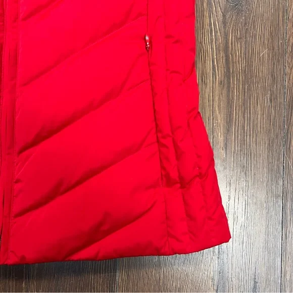 Talbots Faux Fur Collar Down Puffer Vest in Red Pop SZ SM - Picture 6 of 8